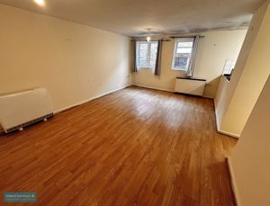 Sitting Room- click for photo gallery